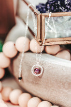 Load image into Gallery viewer, Dark Red Crystal Necklace