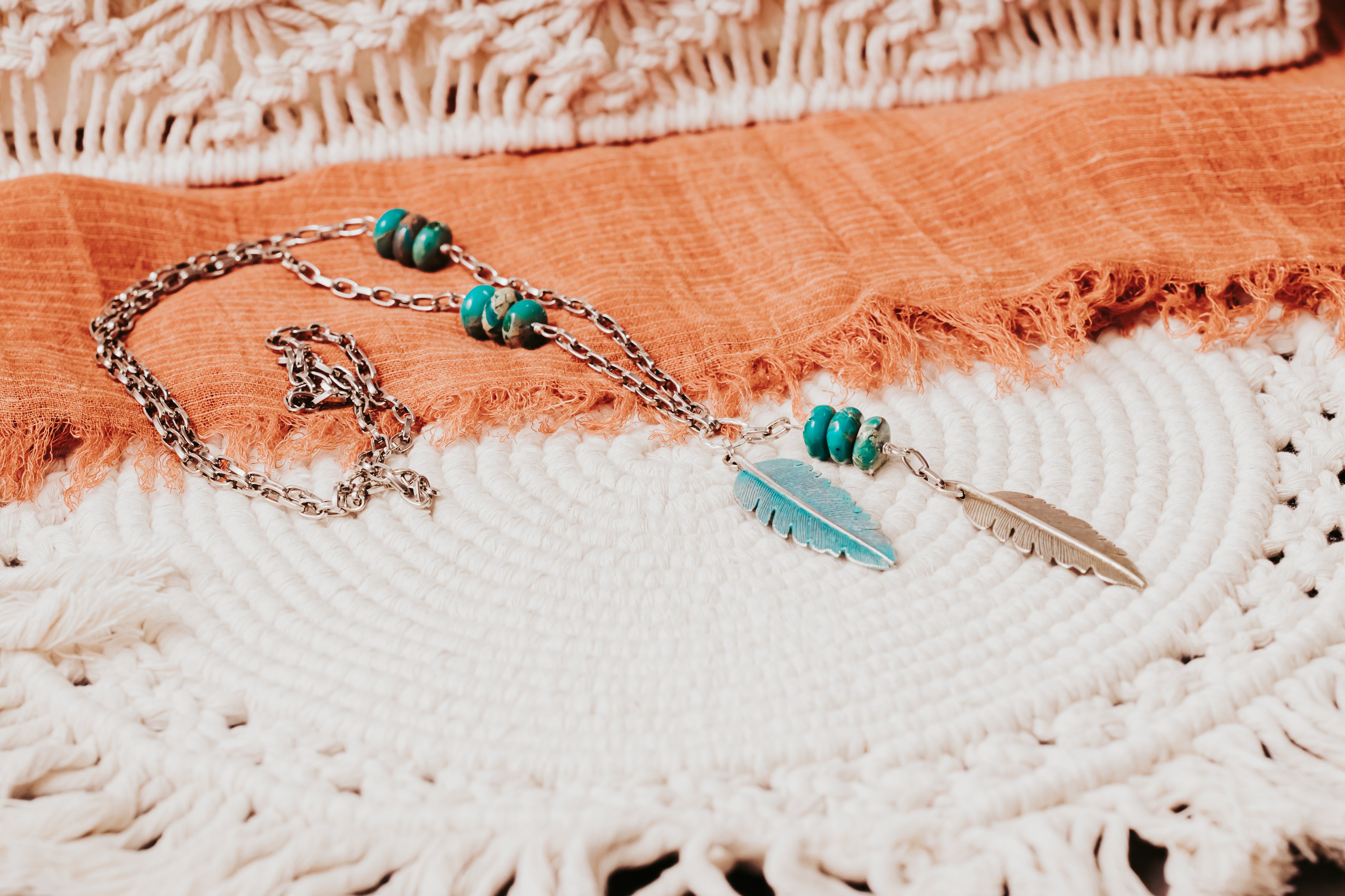 アクセサリー 2000s GOA Style Feather Necklace G.O.A Early 00s Brass Feather Necklace – DRIEW