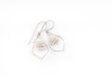 Load image into Gallery viewer, Keishi Pearl Sterling Silver Arabesque Earrings