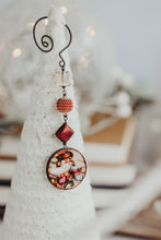 Load image into Gallery viewer, Santa Holiday Ornament